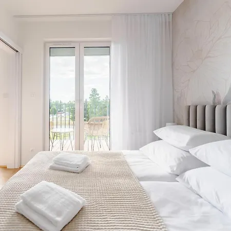 Sail Surfingbird Apartment *